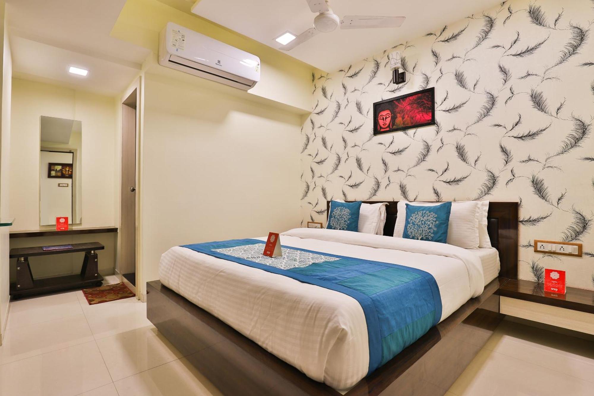 Hotel O Red Apple Ahmedabad Bagian luar foto