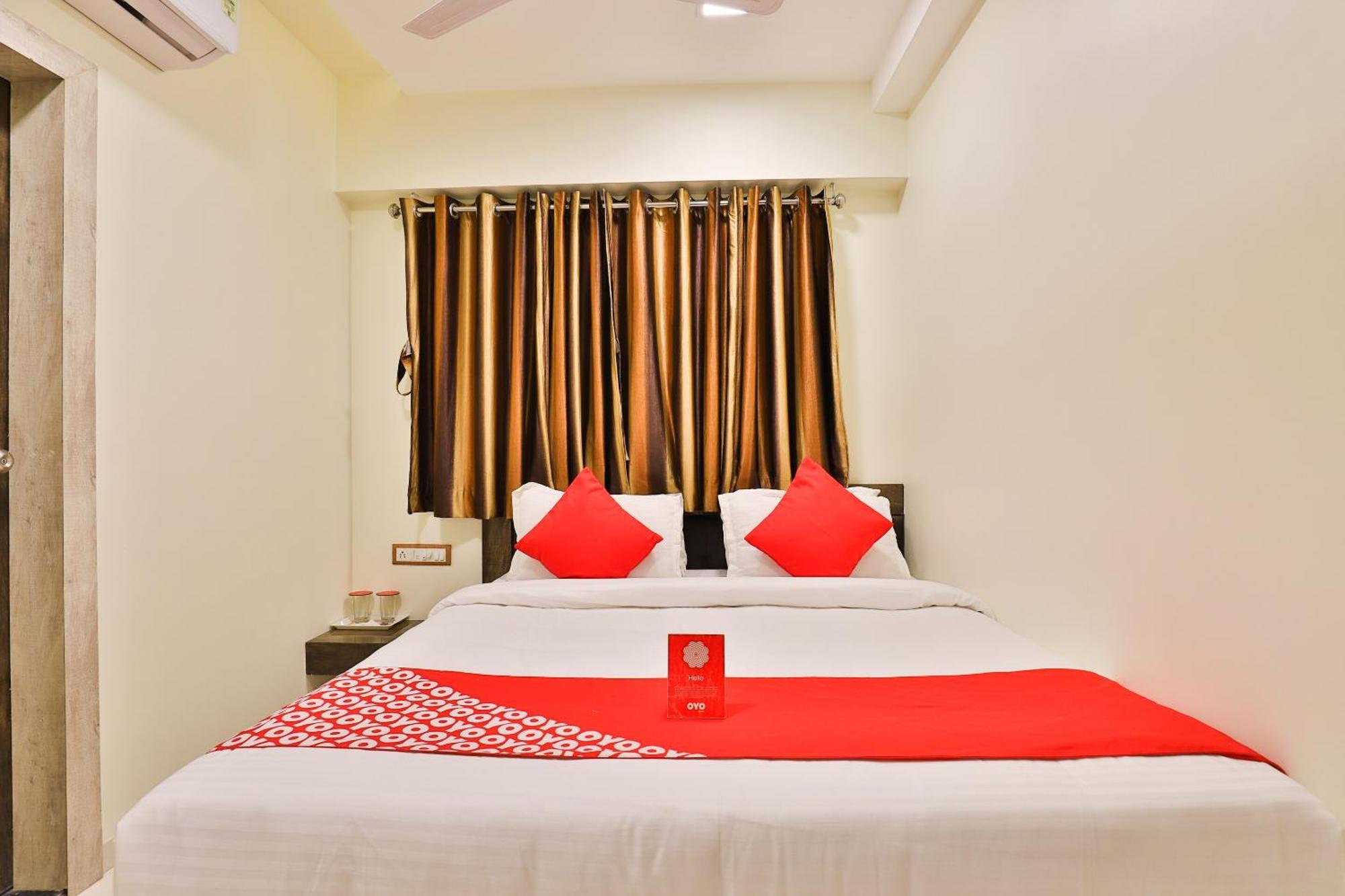 Hotel O Red Apple Ahmedabad Bagian luar foto